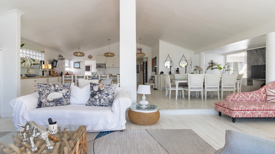 4 Bedroom Property for Sale in Grotto Bay Western Cape